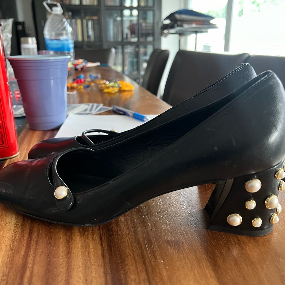 Stuart Weitzman shoes, good condition, great find and great buy